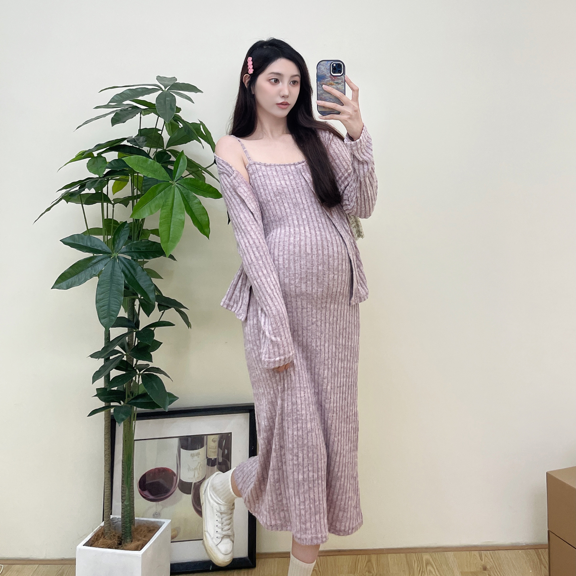 Vestido de maternidad 2024 otoño nuevo temperamento de moda, suave y suave, suelto y delgado, falda de tirantes, cárdigan pequeño