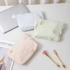 简约立体四叶草布艺化妆包大容量护肤品收纳袋旅行手拿洗漱内胆包