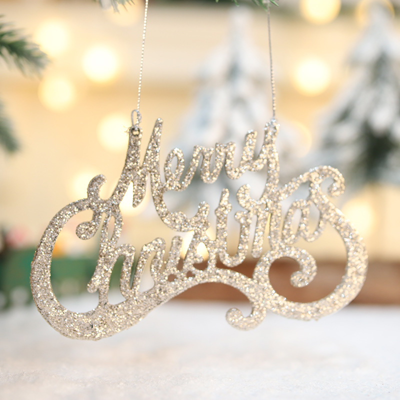 クリスマスの楽しい英語のアルファベットはクリスマスツリーの装飾用品の金粉のアルファベットの札を飾って国境を越えて専用に供えます。|undefined