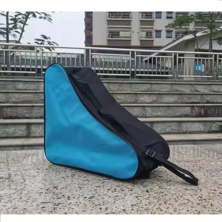 Triangular bag [black and blue]