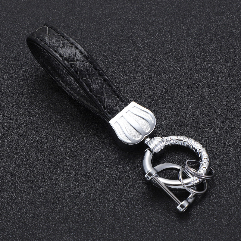Productos transfronterizos Llavero de coche Corona Llavero de metal Material de aleación de zinc Cuerda de cuero duradera de alta gama Llavero