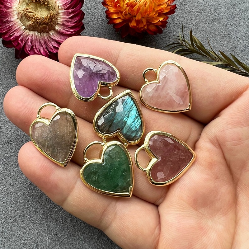 8g Weight Pendant Jewelry Making Type Natural Stone, February Birthstone Amethyst Inlay Material Charms Classification 1 Piece Quantity Street Occasion natural stone Material Heart Shape Pattern Women's Gender Novelty Style 1 Piece Natural Stone Natural Stone February Birthstone Amethyst Heart Shape Pendant Charms 3
