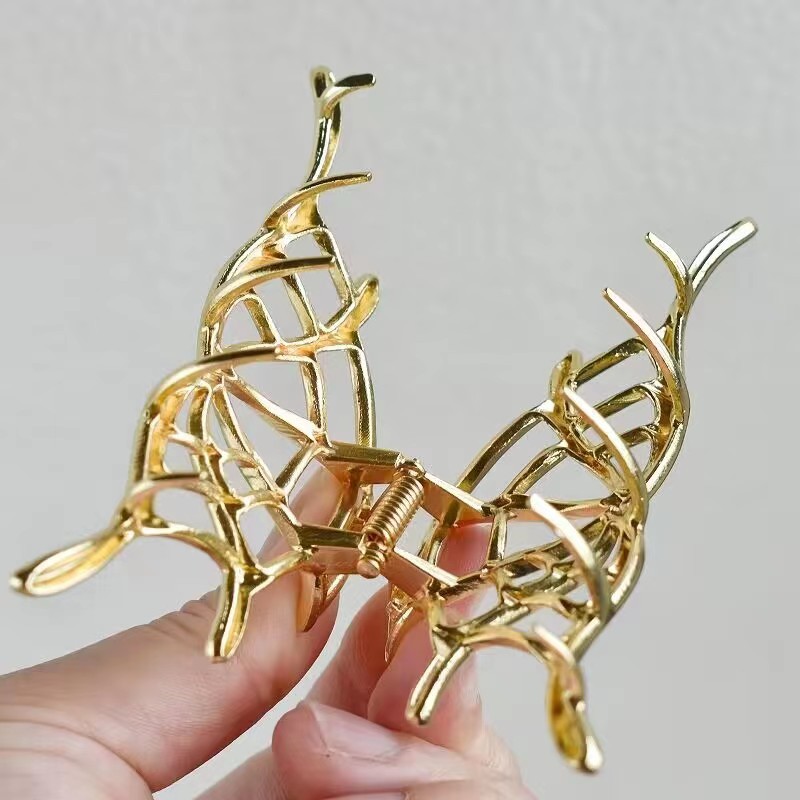 Metal Material Halloween Streetwear Women's Spider Web Metal Hair Claws
