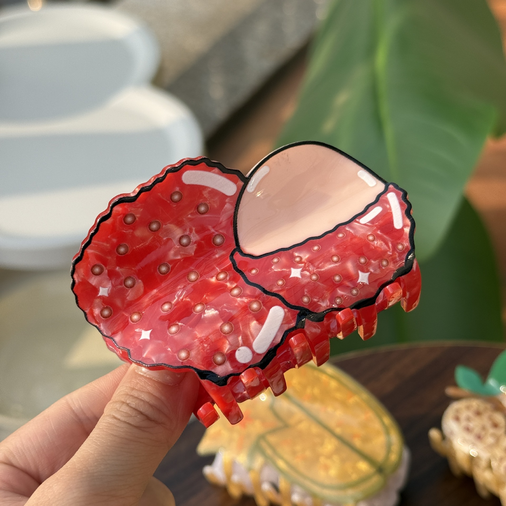 55g Weight Hair Claws Hair Accessories Type 1 Piece Quantity Casual, Daily Occasion Acetic acid sheets Material Durian, Strawberry Pattern All Seasons Season Women's Gender Cute Style Cute Women's Durian Strawberry Acetic Acid Sheets Hair Claws 1