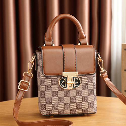 Manufacturer's bag women's shoulder crossbody 2024 new women's bag simple fashion mobile phone bag printed foreign style one piece drop shipping