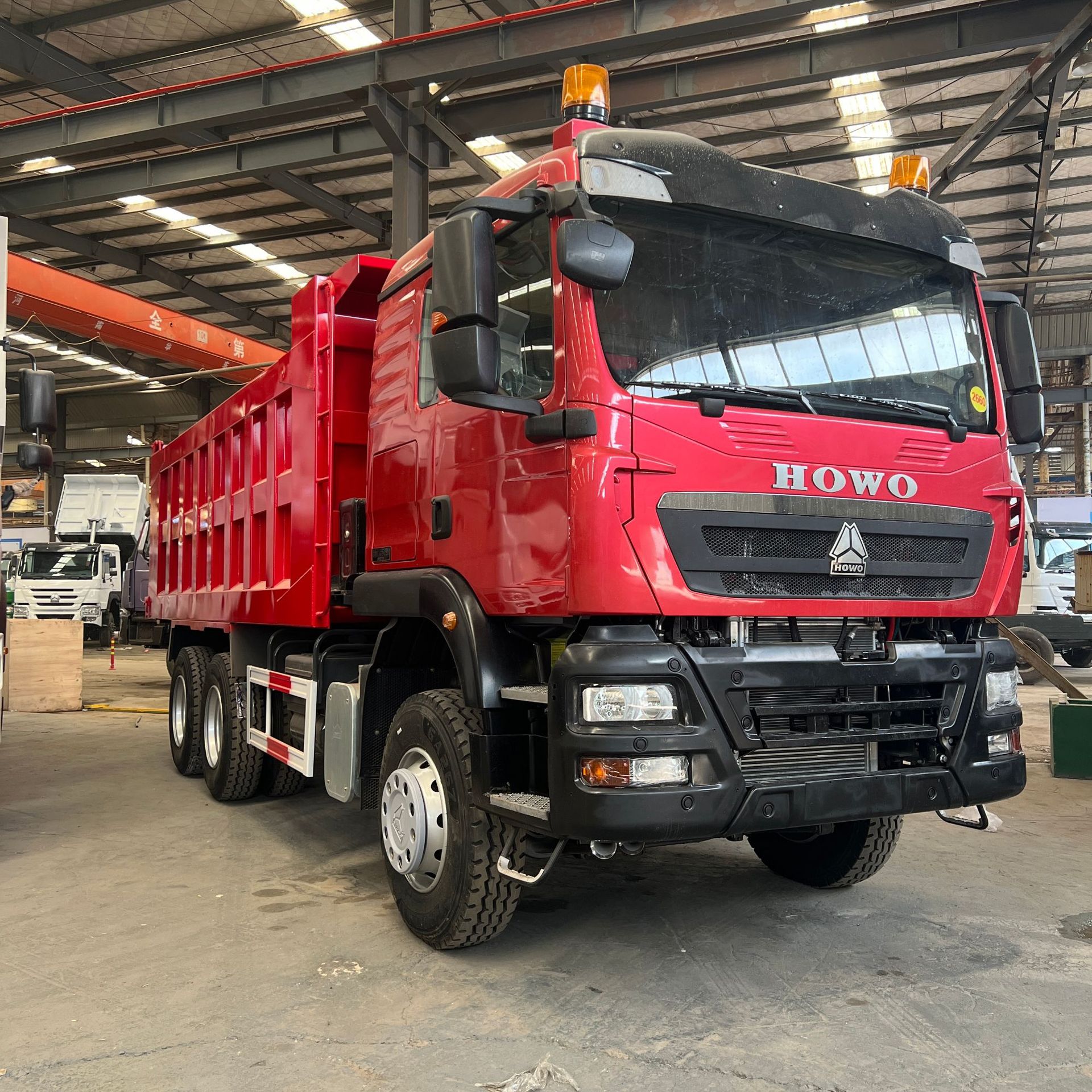 Supply of refurbished Sinotruk HOWO rear eight-wheel dump heavy-duty trucks and rear-tipping soil transport vehicles for Africa and Central Asia