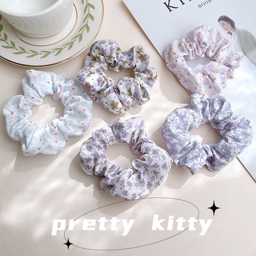 Japanese and Korean floral hair rope large intestine hair ring retro rubber band head rope Korean version simple hair accessories pig intestine hair band wholesale