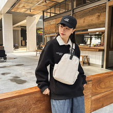 新款街头潮流情侣双肩包男女通用休闲旅行小背包简约轻便百搭书包