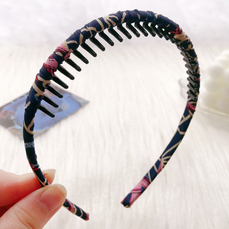 Banda de pelo de estilo coreano al por mayor Peine del pelo accesorios para el cabello lavado de la cara presionando diadema dentada antideslizante horquilla elegante dulce Internet celebridad banda de pelo