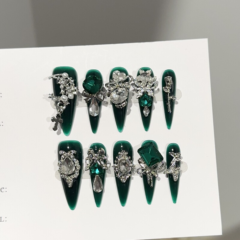 Purely Handmade Wearable Nails, High-End Dark Green Long-Pointed Manicure Patches, European and American Heavy-Duty Fake Nail Patches Wholesale Purely Handmade Wearable Nails, High-End Dark Green Long-Pointed Manicure Patches, European and American Heavy-Duty Fake Nail Patches Wholesale