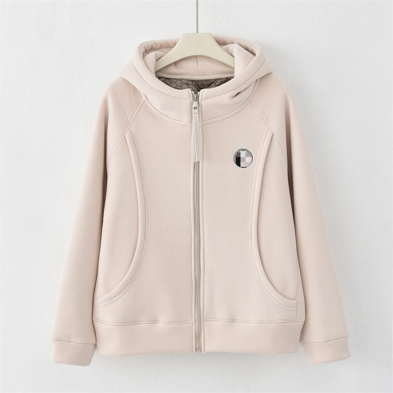 Fashionable keep warm jacket