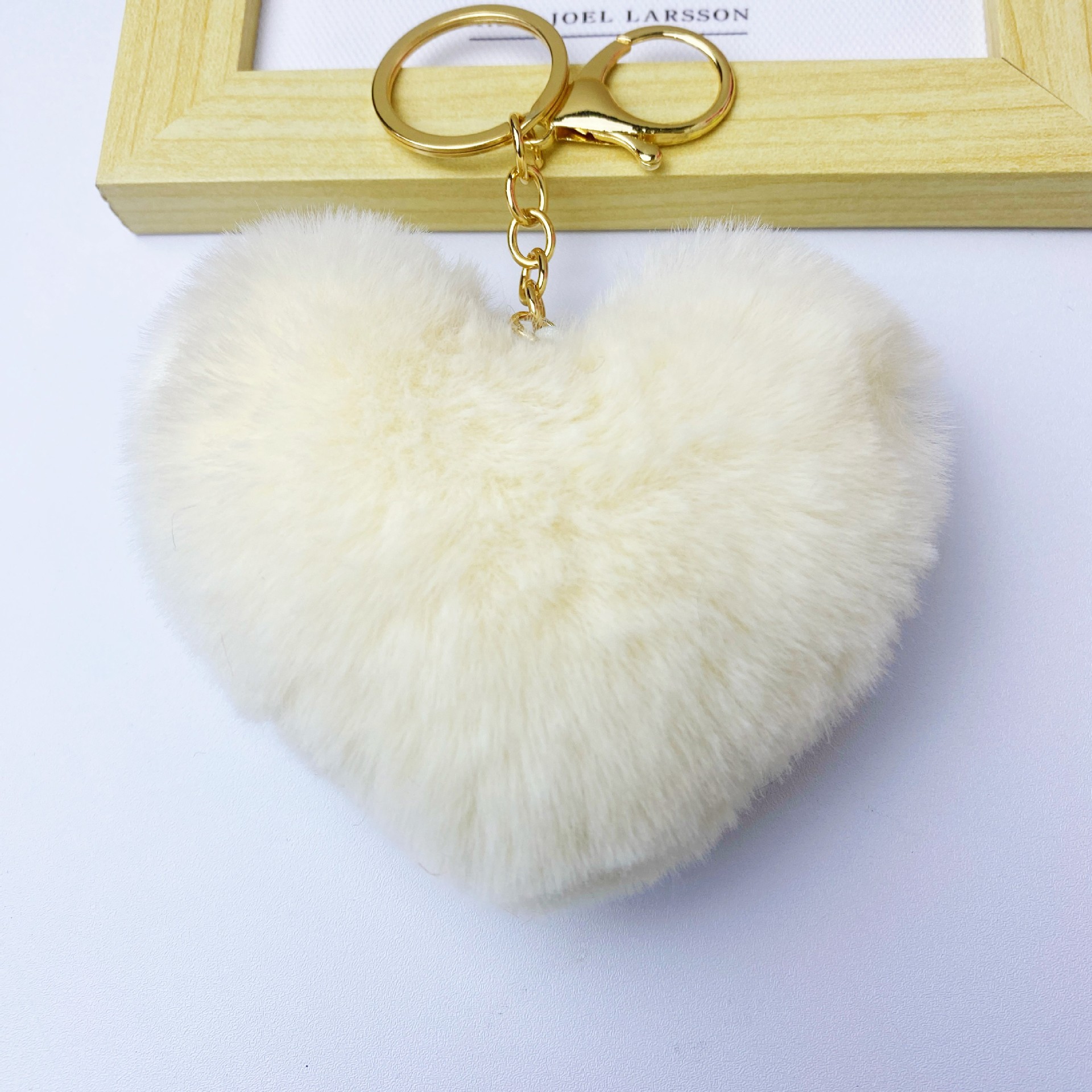 愛の毛玉キーホルダー、イミテーションウサギ毛桃型ぬいぐるみペンダント、カップル、車、バッグの飾り、ギフト、卸売、手作り