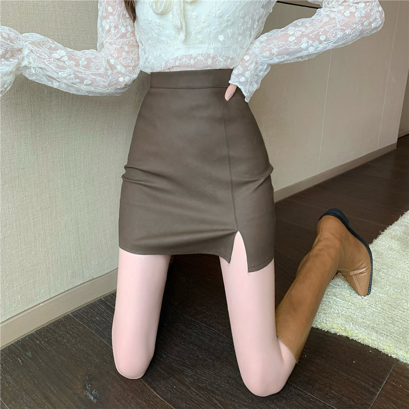 黒いフォークの小さい皮のスカートの女性の秋の新型の大きいサイズは太っています。|undefined