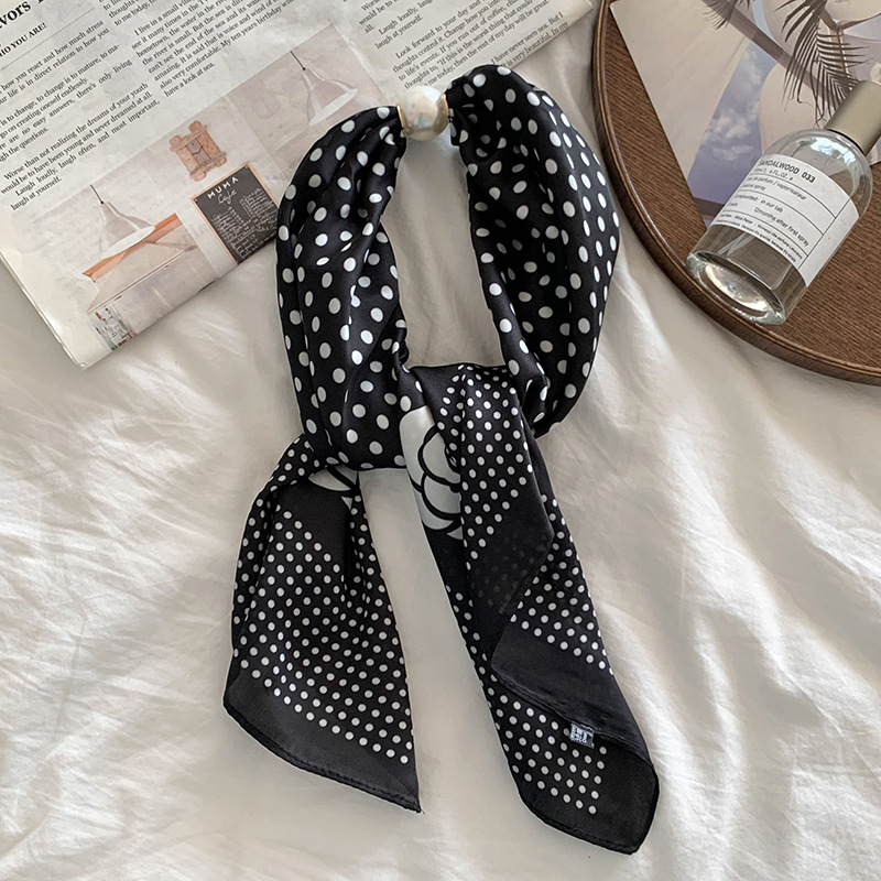 Bufandas de seda de alta calidad primavera y verano estilo europeo y americano patrón de impresión multipropósito seda simulada decoración bufandas de seda cinturón de pelo