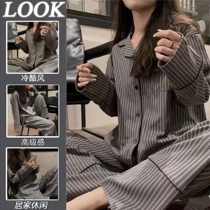Pijamas estilo Ins de algodón con estampado de oso y fresa japonesa para mujer, modelo nuevo primavera y otoño 2025, de manga larga, finos, se pueden usar fuera como ropa de estar por casa.