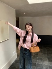 粉色Polo领衬衫女装秋季法式气质设计感长袖衬衣宽松休闲百搭上衣