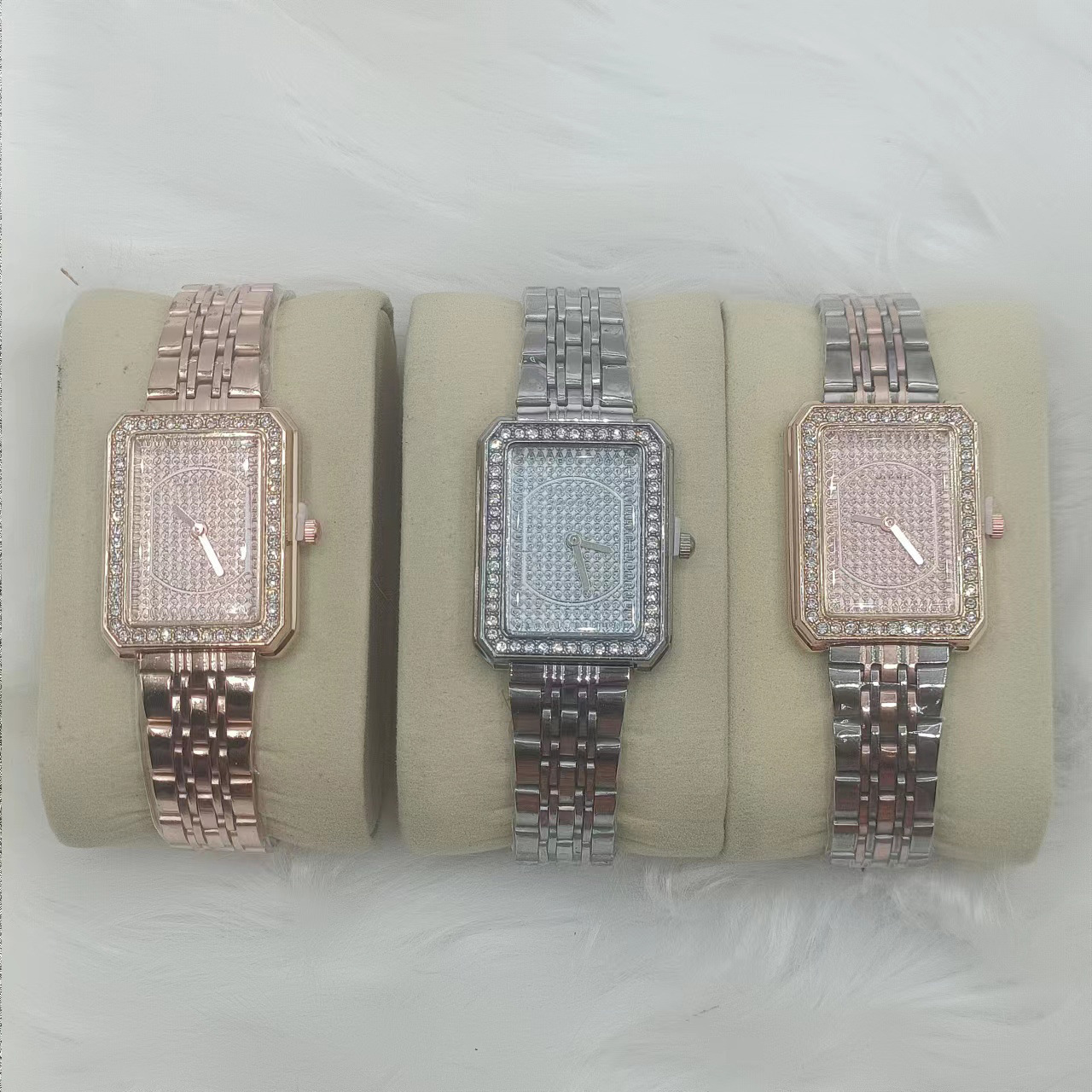 New light luxury women's small perfume home with the same three-color steel band full of stars with diamonds square quartz watch_voghion.com