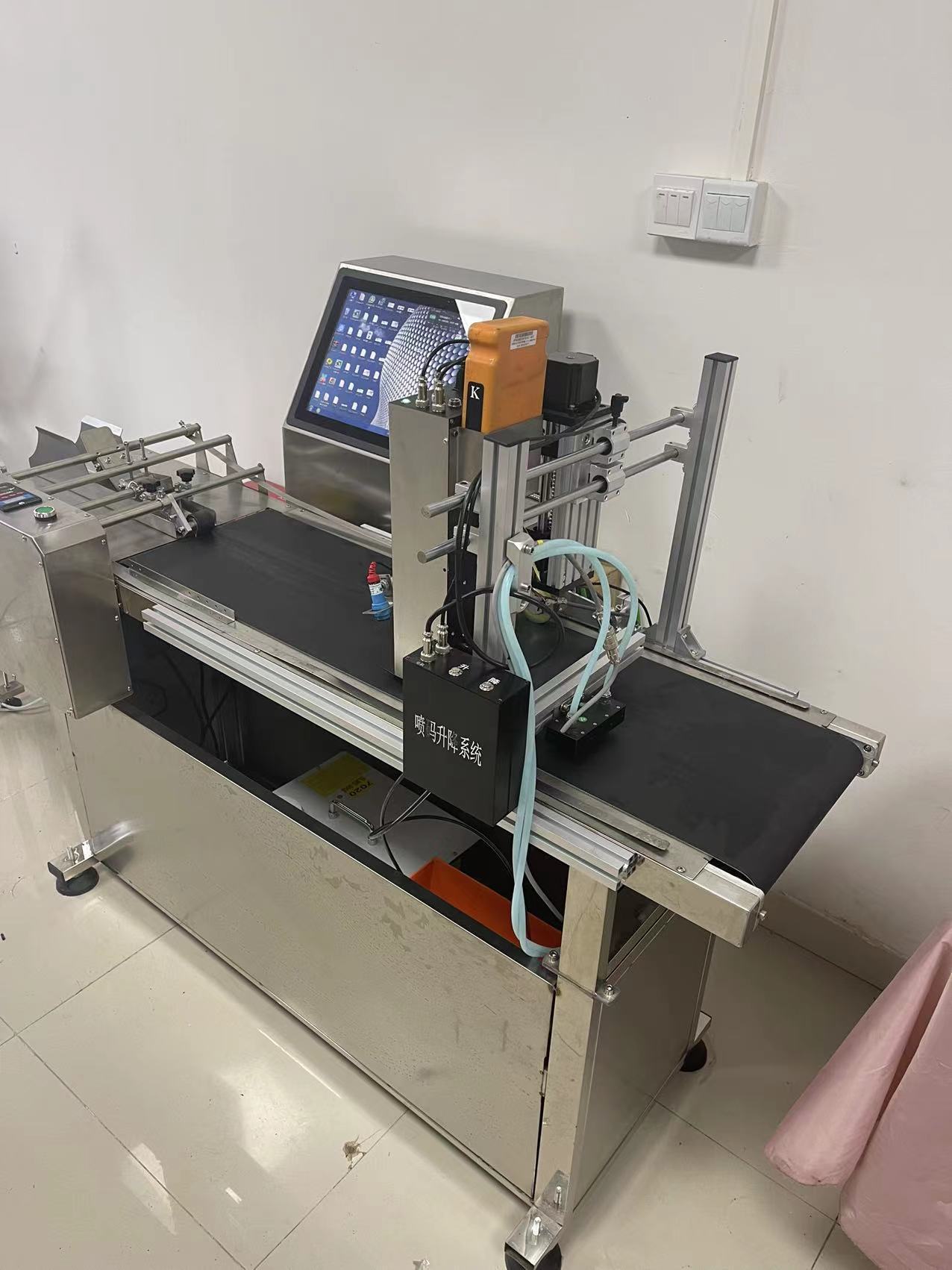 深圳UV喷码机二维码可变数据打印厂家直销诚招代理替代G5喷头打印