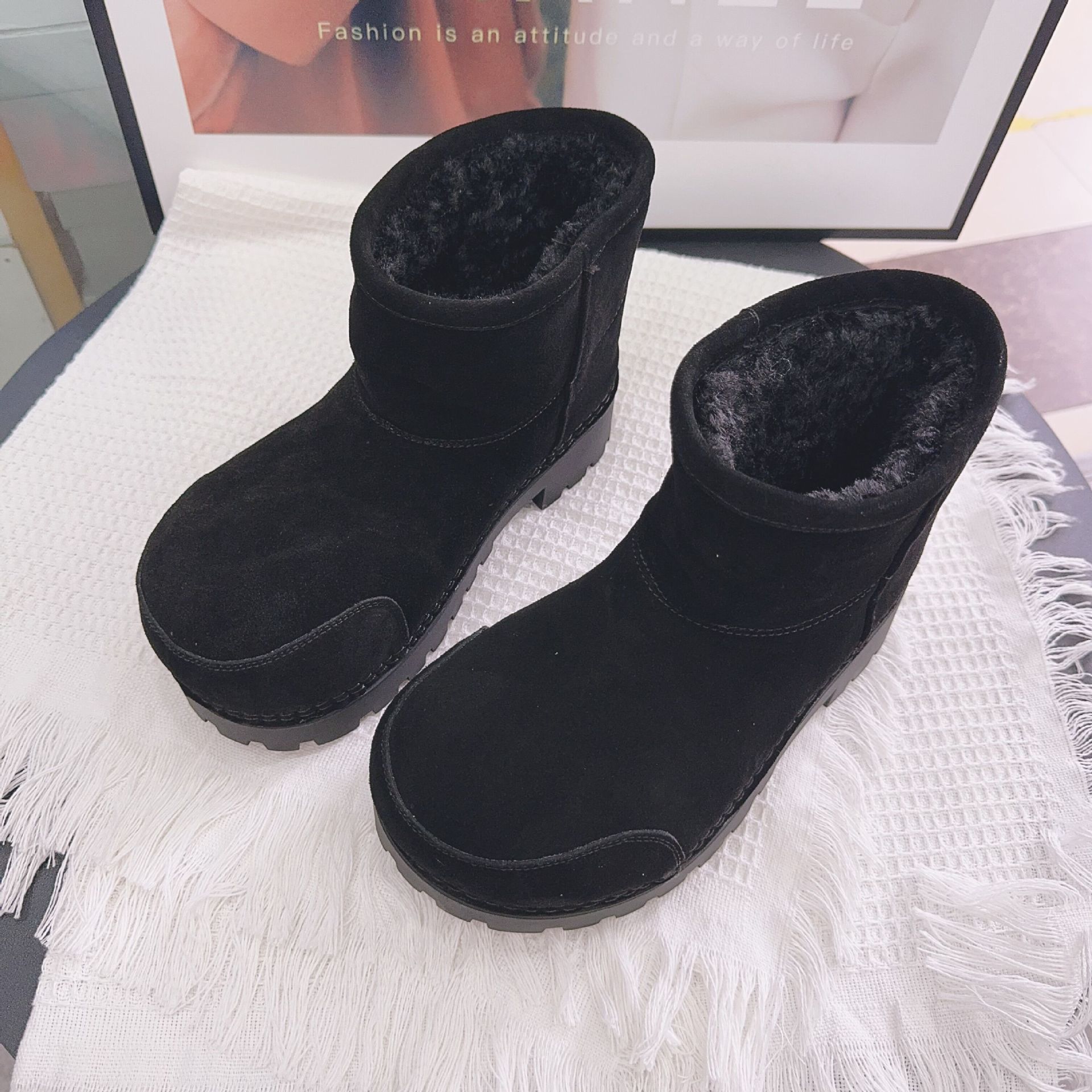 검은색