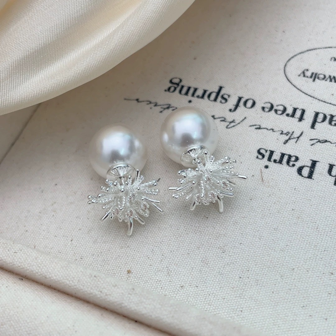 68 # Silver fireworks two-wear pearl ear plugs