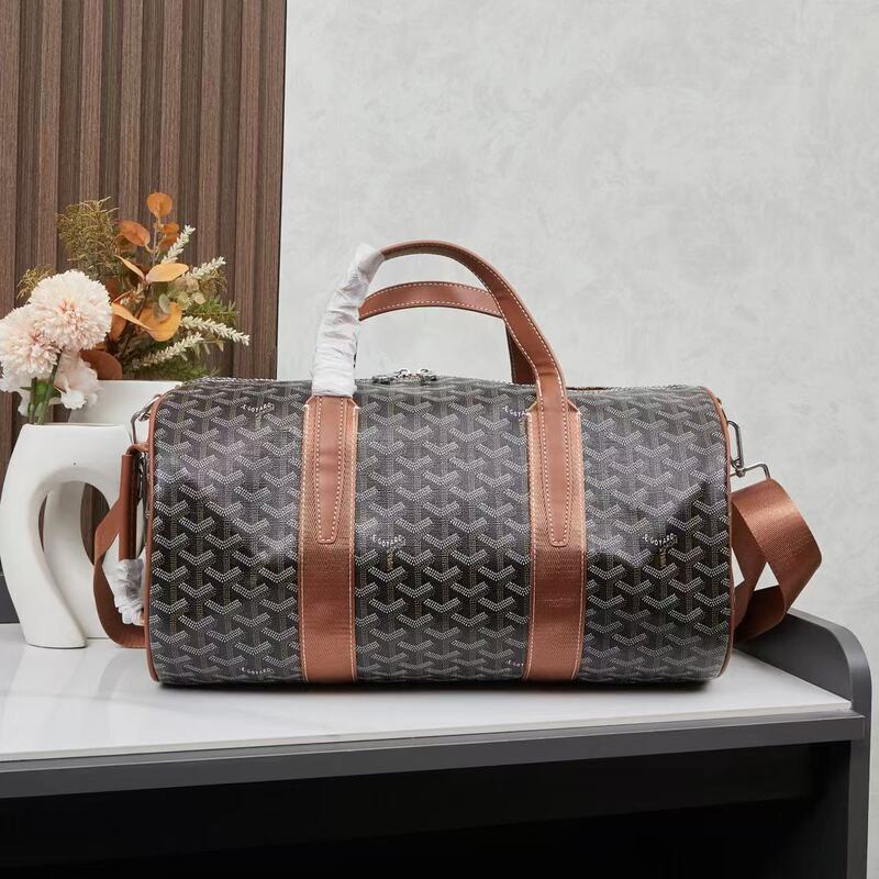 Light Luxury Goyard Dog Tooth Pet Satchel Travel Bag Dog Bag Cute Pet Boarding Bag Kitten Puppy Breathable Travel Bag