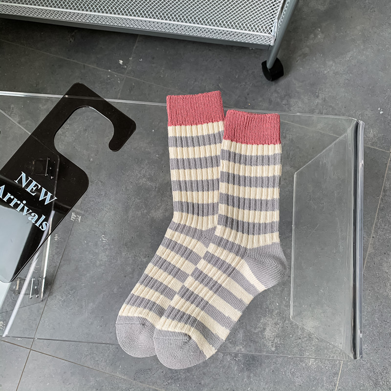 グレーストライプ