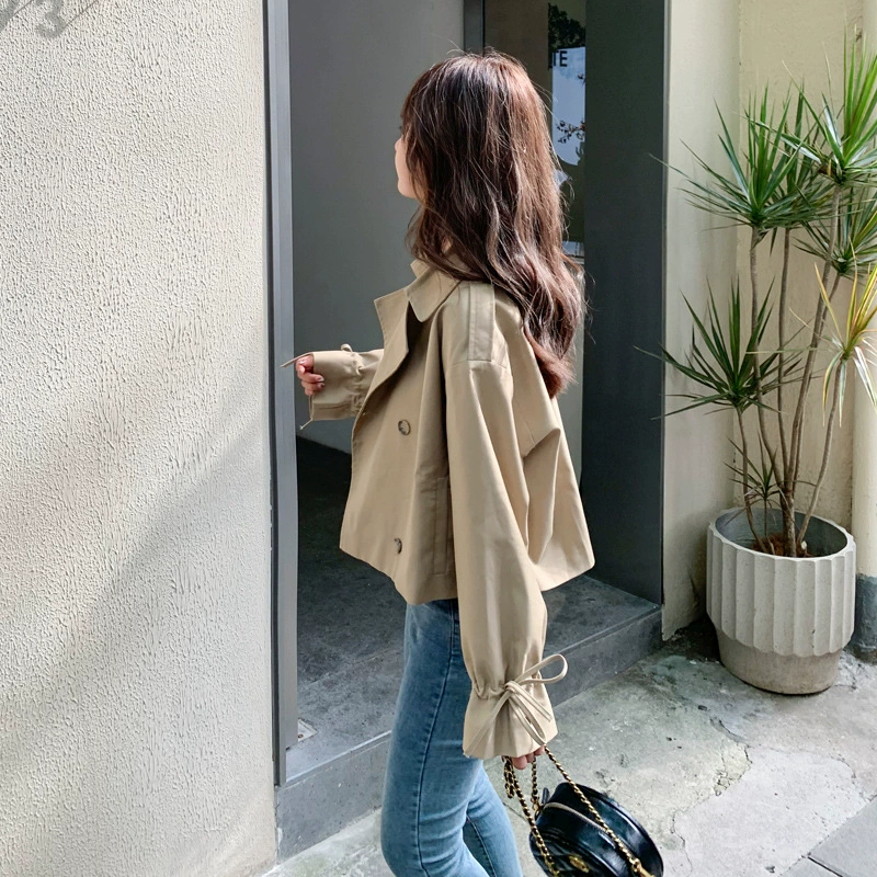 Короткий тренч цвета хаки для миниатюрных женщин, новинка весны и осени 2025 года, свободная модная повседневная универсальная куртка в корейском стиле.