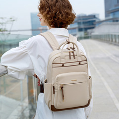 メーカーのファッションリュックサックの女性の新型の短距離旅行のリュックサックの高い顔の値の軽い通勤のナイロンの布はコンピュータを包みます。