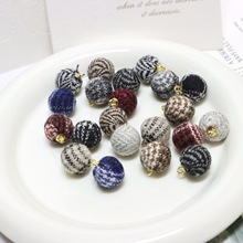 小香风格纹布艺毛球吊坠15mm手工饰品配件diy耳钉耳环钥匙扣挂件