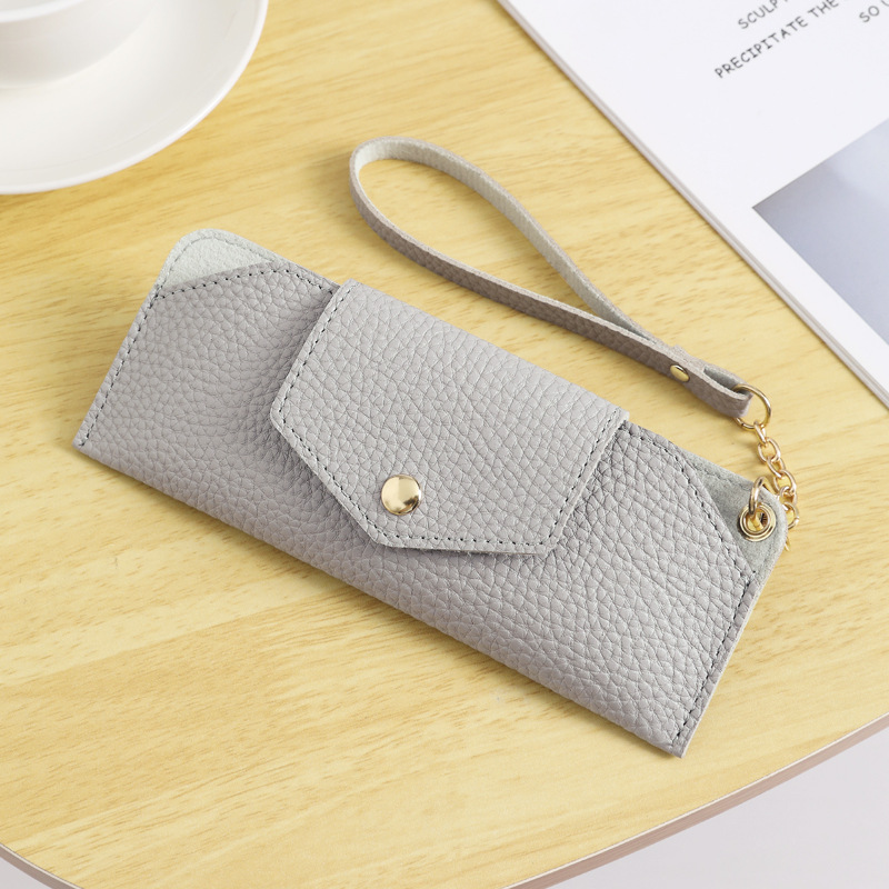 Caja de gafas de cuero de PVC al por mayor, botón de torsión suave pu, gafas de miopía, bolsa de gafas de sol, venta directa de fábrica