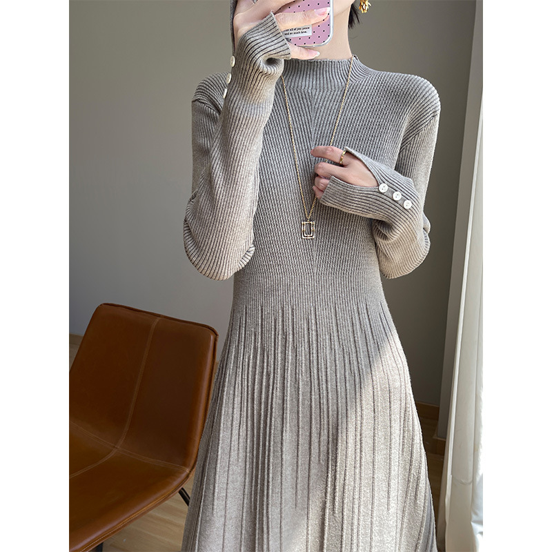 连衣裙女秋冬针织连衣裙女百褶裙内搭配大衣打底针织裙过膝长裙女
