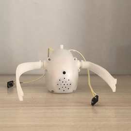 厂家制作新品手提翻滚电动玩具音乐录音复读毛绒公仔机芯