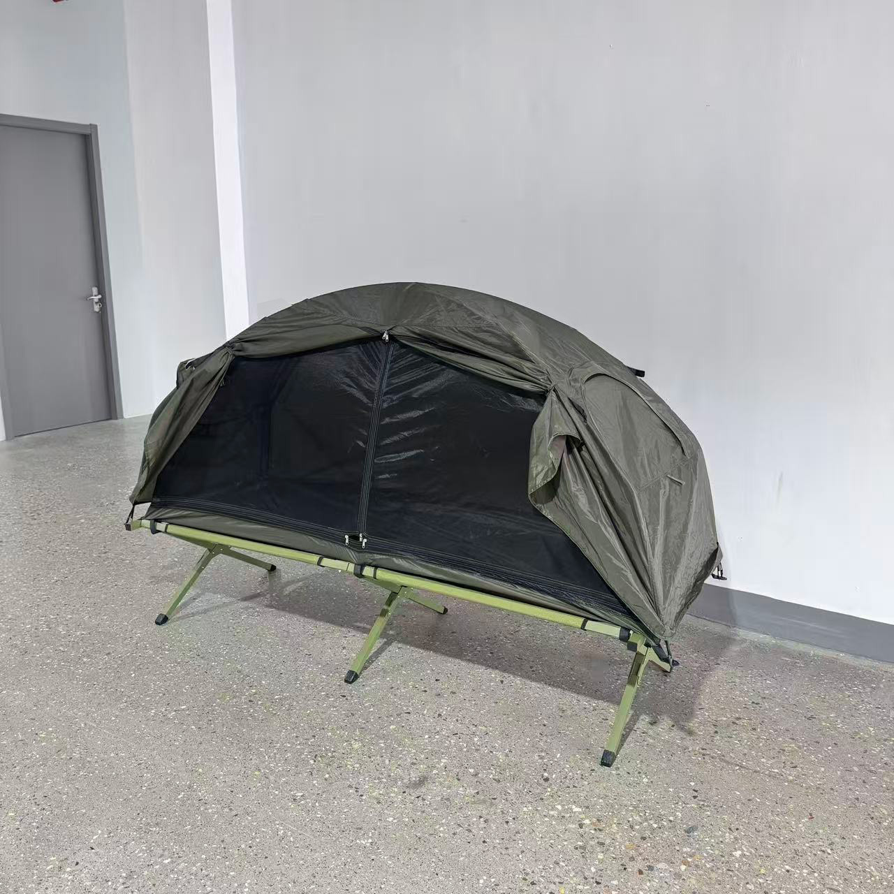 Portable double-layer camping cot tent, rainproof and moisture-proof, elevated outdoor single-person fishing tent, lightweight