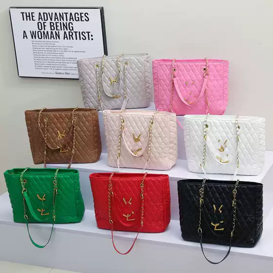 Fashionable Versatile Diamond Quilted Tote Bag Trendy High-Capacity Handbag Shoulder Bag for Travel
