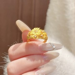 真の金メッキの強い保色の古法沙金の点は花の美しいクラスタの指輪の小さいデイジーの指輪の宮廷の復古の指輪をドリルします。