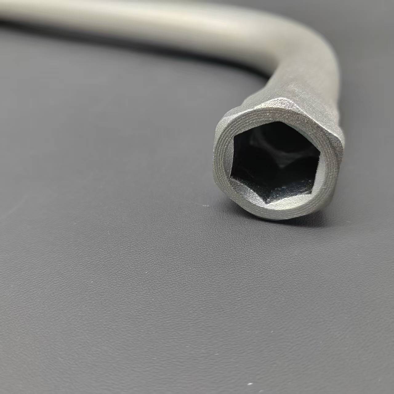 4D0012219 Is Suitable for Volkswagen Skoda Audi Tire Wrench 17mm Tire Removal Tool 4Fd012219