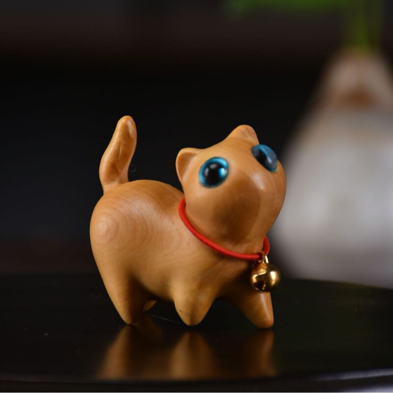 虹の木の彫刻のかわいい猫の手の件の虹の首をかしげる子猫のミニのデスクトップの置物の工芸品の家庭のアイデア|undefined