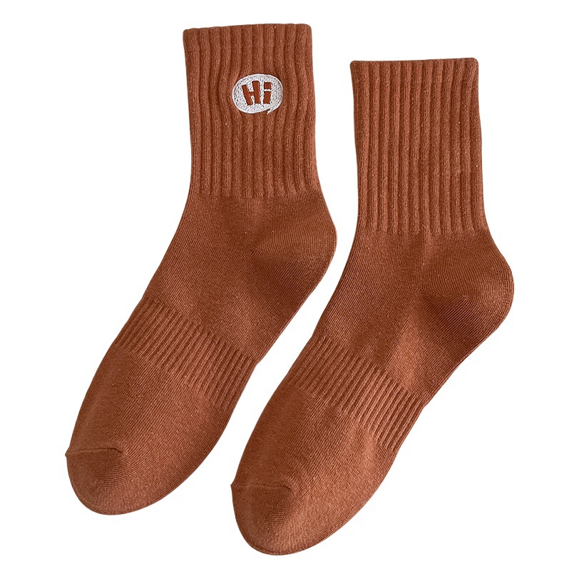 Calcetines Calcetines de tubo desodorante de primavera y otoño para hombre Calcetines de algodón de color sólido Calcetines deportivos que absorben el sudor Calcetines de hombre Zhuji al por mayor