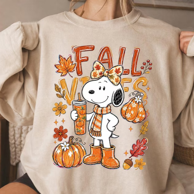 Cross-border best-selling new round-neck sweatshirt, Snoopy autumn pumpkin and maple leaf print, pullover foreign trade plus-size women's clothing Cross-border best-selling new round-neck sweatshirt, Snoopy autumn pumpkin and maple leaf print, pullover foreign trade plus-size women's clothing