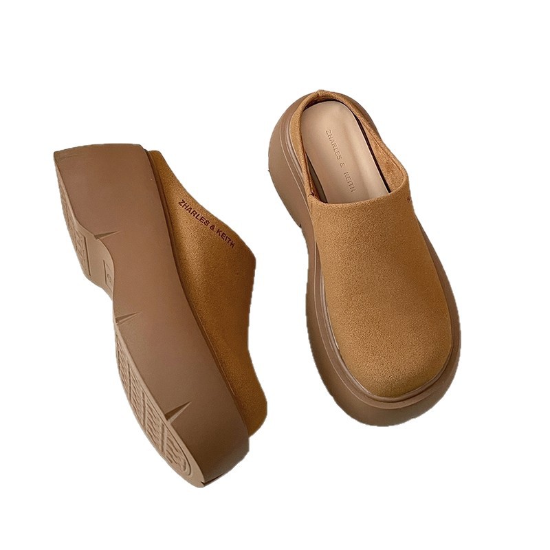 Zapatillas de altura de suela gruesa para mujeres, primavera y otoño de 2025, nuevos zapatos de mujer para usar fuera de todo el tiempo, zapatillas cómodas para mujeres.