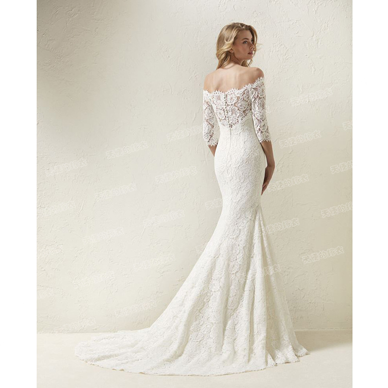 Lace wedding dress