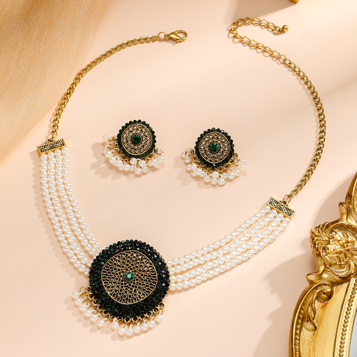 J retro green diamond (54) grams