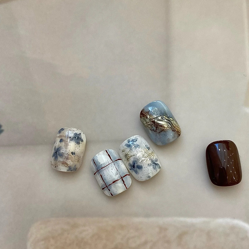 雾蓝可可棕秋冬复古氛围感水彩油画小碎花显白穿戴甲ins风10片|undefined