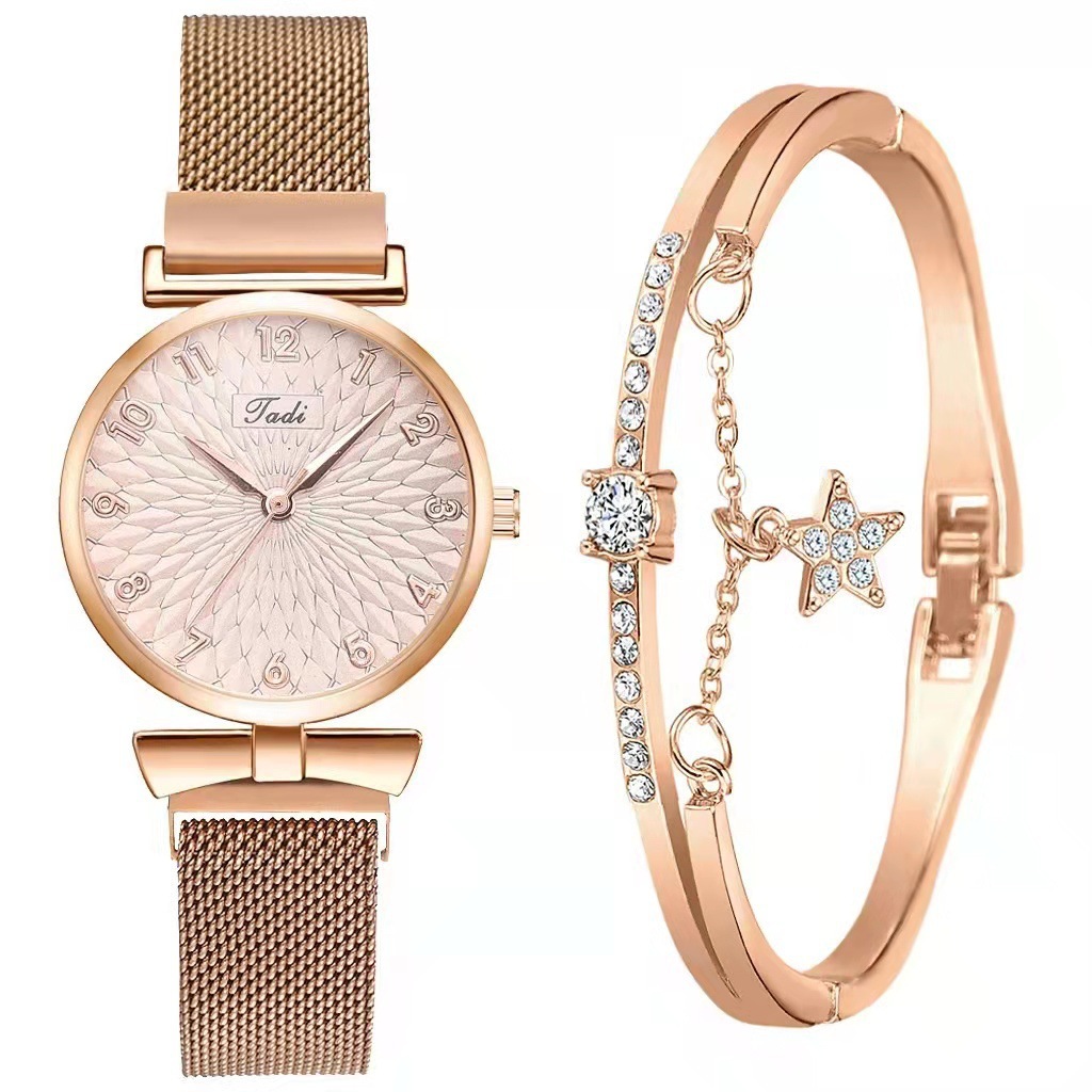 Digital scale circular large dial quartz watch, artistic, fashionable, simple, lazy, magnetic buckle watch for women_voghion.com