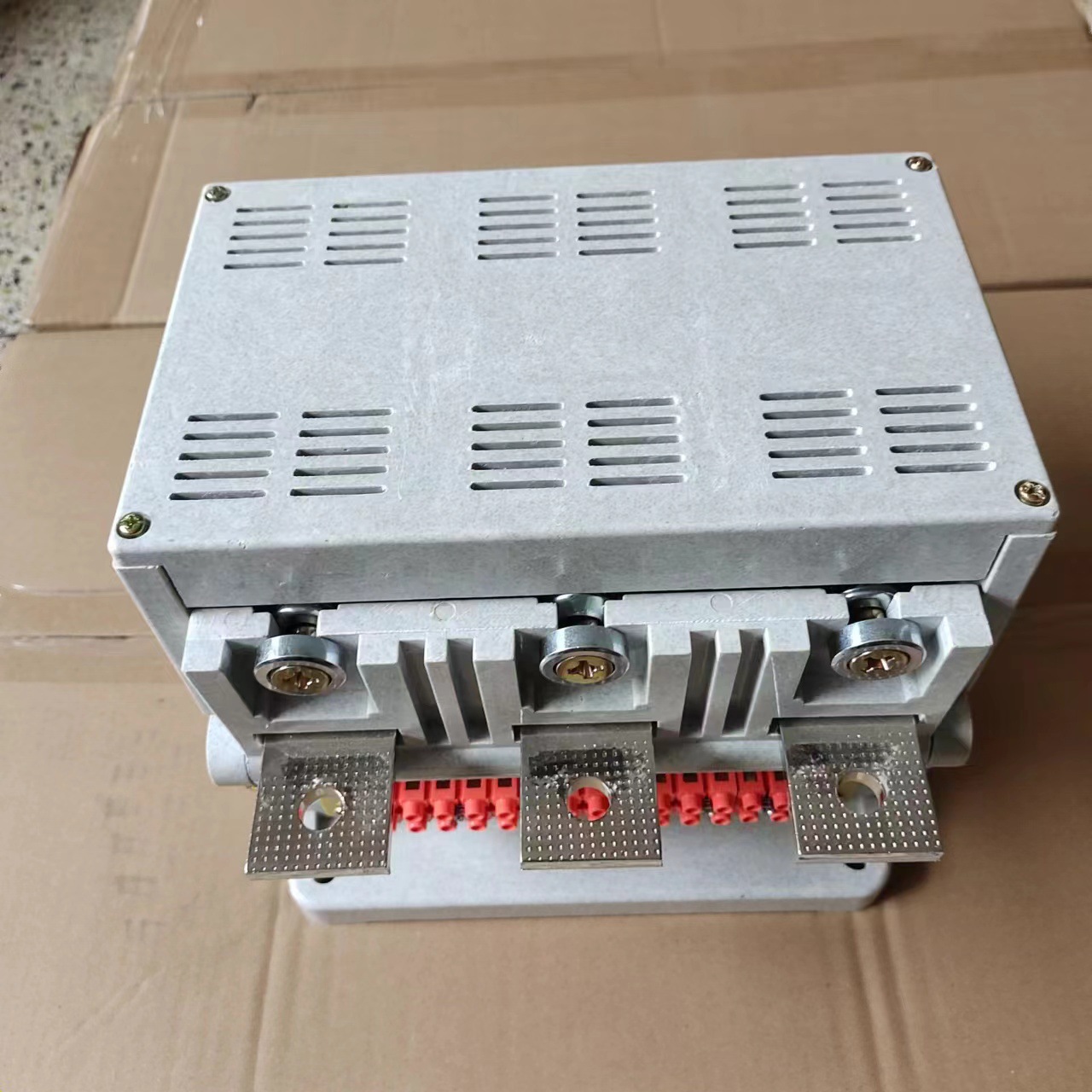 CKJ20-600A 800A 400ACKJ5-630A1000A上海华通低压交流真空接触器