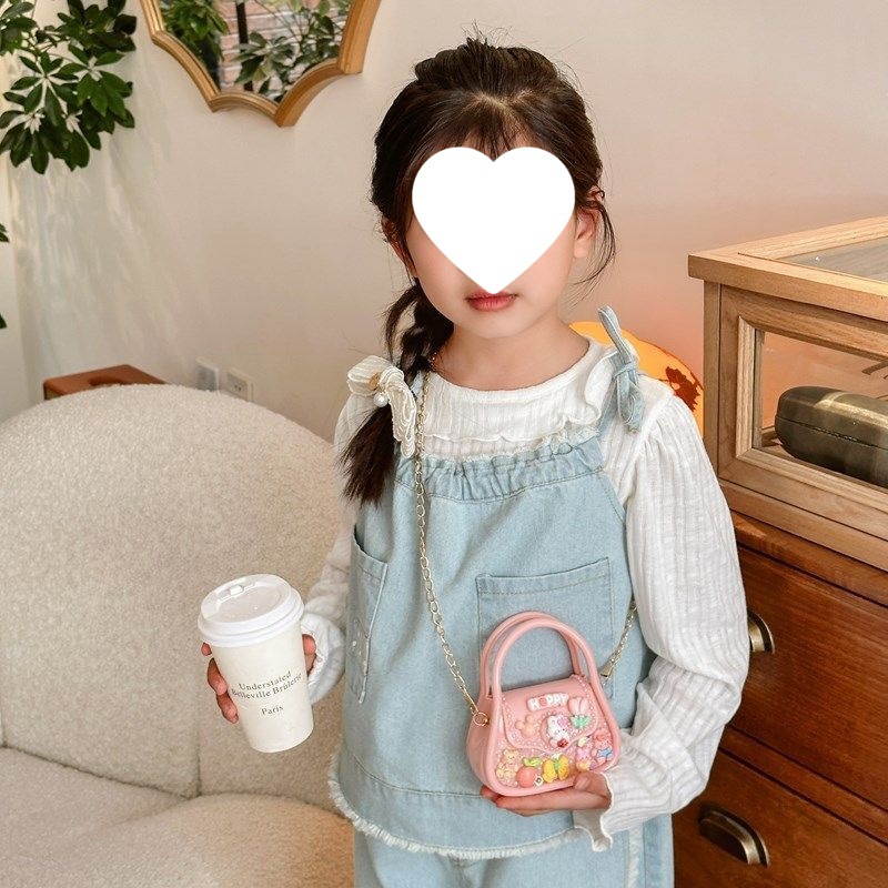 网红2025夏季小女孩果冻包卡通装饰女童可爱斜挎包时尚宝宝小拎包