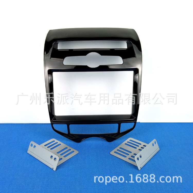 2012现代IX20 7寸通用框 (自动空调, 亮黑)-M1