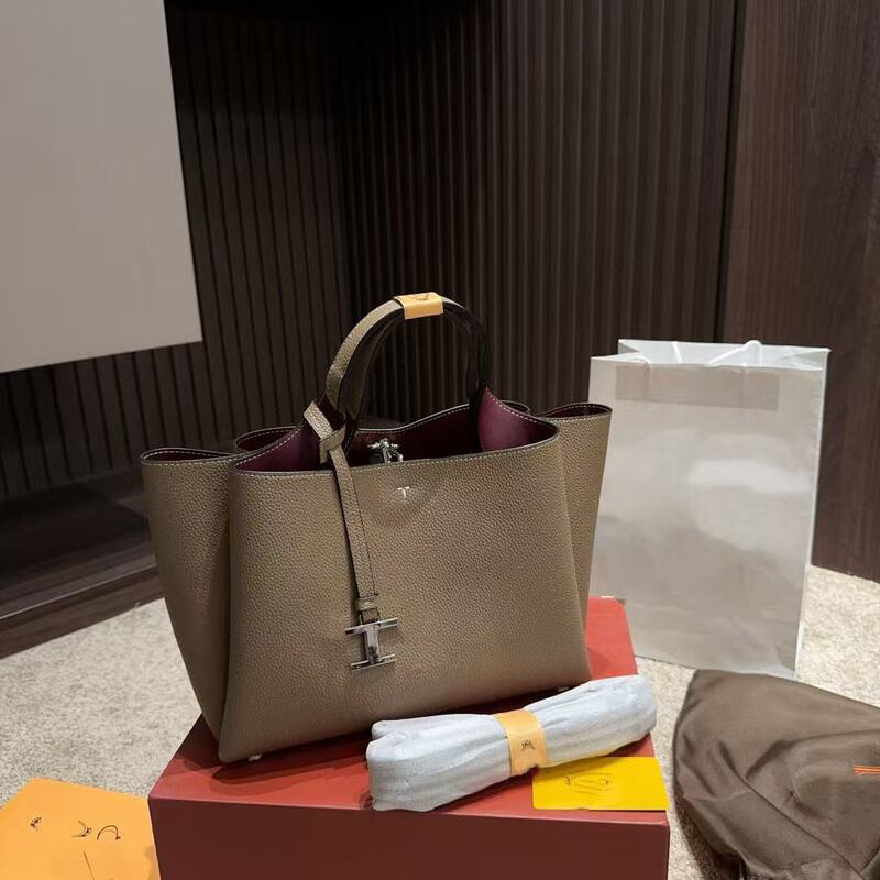 Cross-border Women's Handbag 2024 Tote Bag TOTE Shoulder Crossbody Bag Large Capacity Top Layer Cowhide Foreign Trade Bag Cross-border Women's Handbag 2024 Tote Bag TOTE Shoulder Crossbody Bag Large Capacity Top Layer Cowhide Foreign Trade Bag