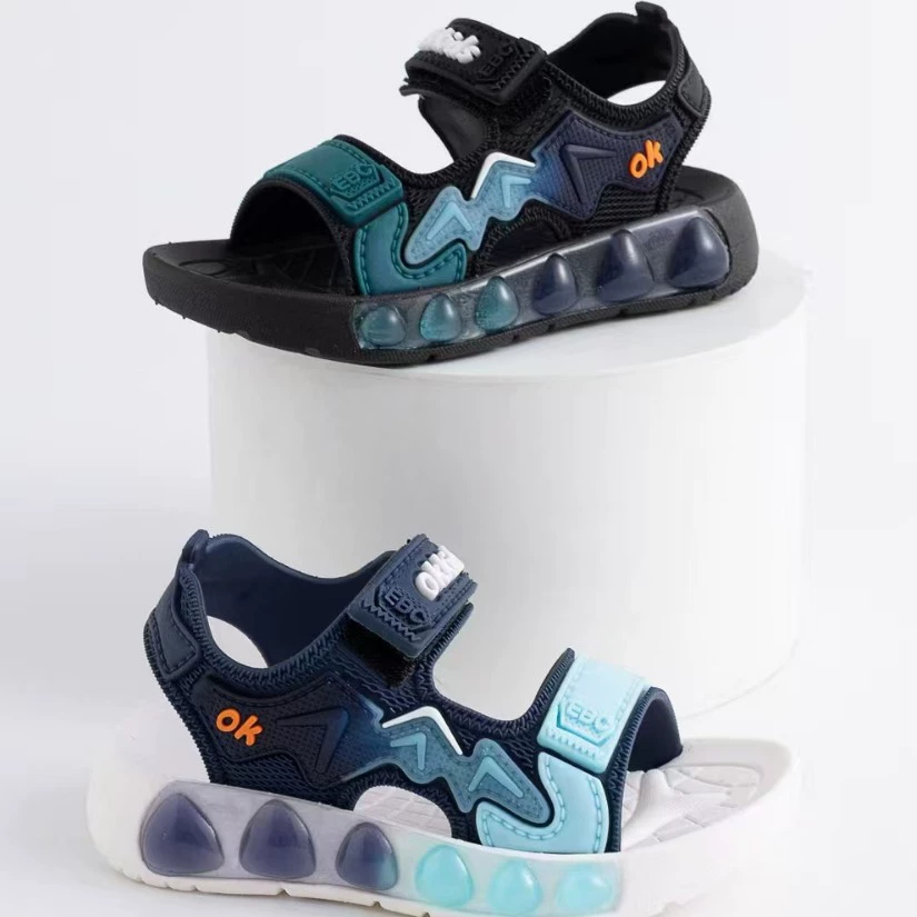 2025 новая спортивная сандалия для мальчиков летом новая мягкая нижняя студентка Tongliang Wild удобная пляжная сандалия оптом