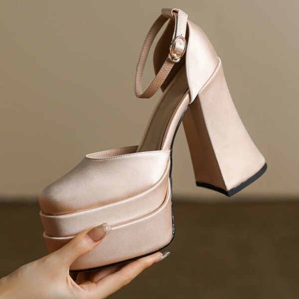 2026 New Style Petite Chunky Heel Platform High Heels, Engagement Party Shoes, Comfortable Wedding Shoes, a Must-Have for the Bride